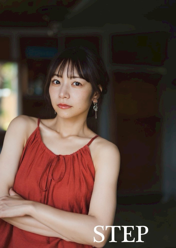 8月16日(日) 北野日奈子 デジタルフォトブック『STEP』オンラインサイン会